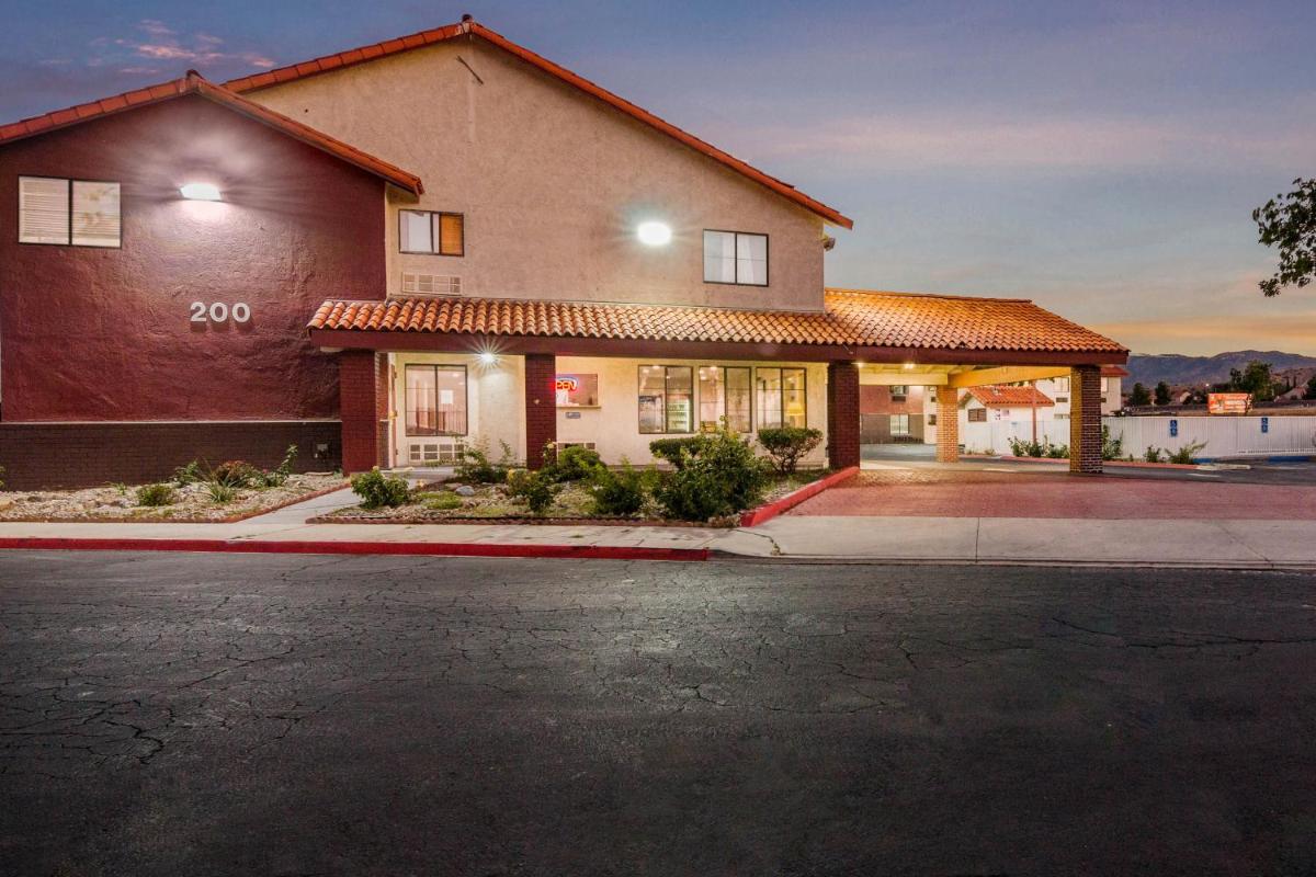 Popular attractions Area Nearby Property